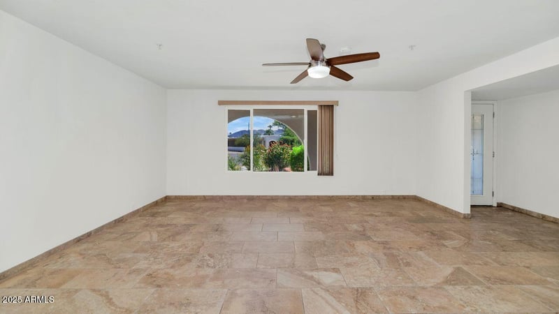 10624 25th St, Phoenix, AZ 85028