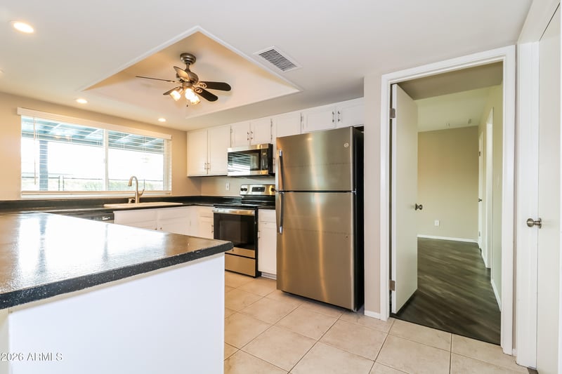 10624 N 47th Dr, Glendale, AZ 85304