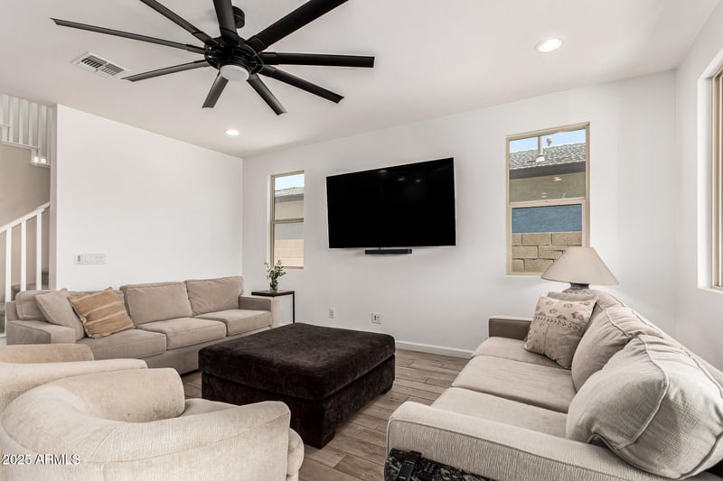10625 55th Dr, Laveen, AZ 85339