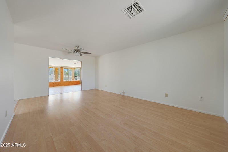 10625 Crosby Dr, Sun City, AZ 85351