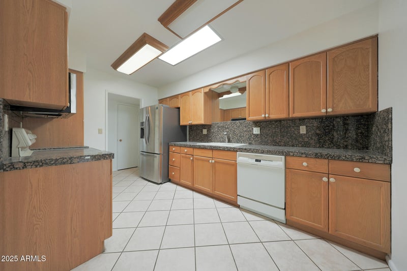 10625 Crosby Dr, Sun City, AZ 85351