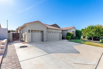 10625 Harmony Ln, Peoria, AZ 85382