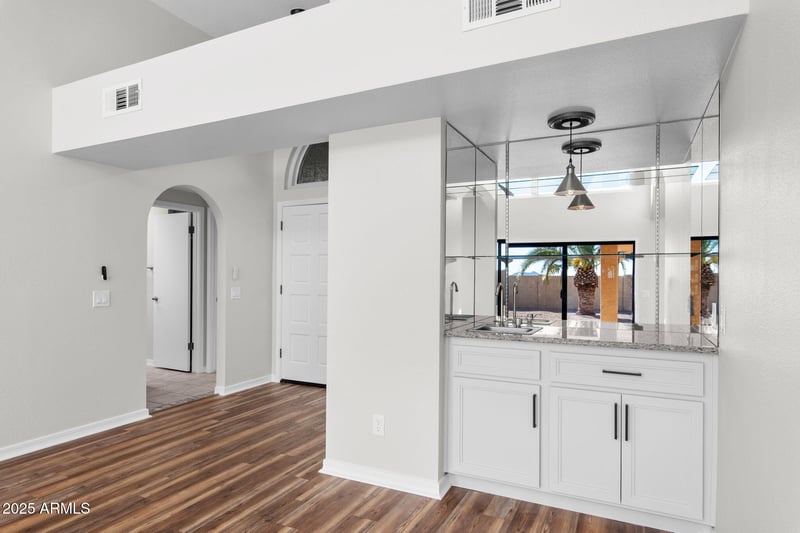 10625 Navajo Pl, Sun Lakes, AZ 85248