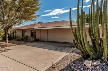10625 Ridgeview Rd, Sun City, AZ 85351