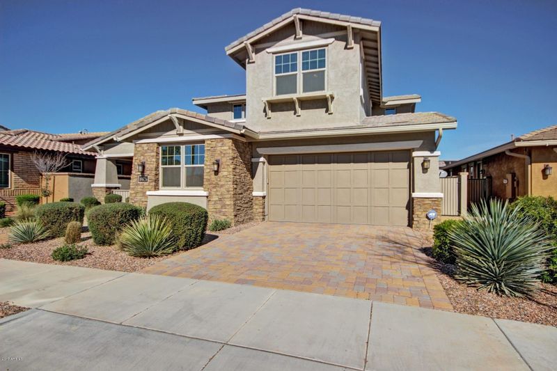 10626 E Kinetic Dr, Mesa, AZ 85212