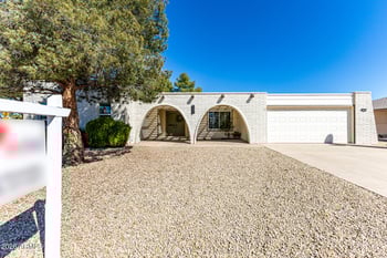 10626 Pleasant Valley Rd, Sun City, AZ 85351
