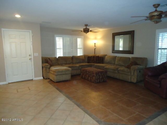 10626 W Sands Dr, Peoria, AZ 85383