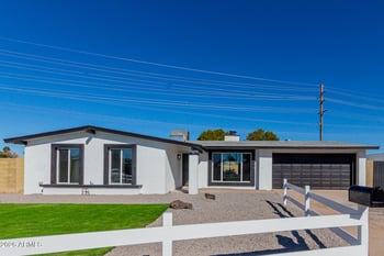 10629 45th Dr, Glendale, AZ 85304