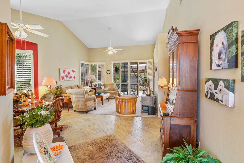 10629 E Halley Dr, Sun Lakes, AZ 85248