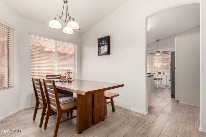 10630 Mohawk Ln, Peoria, AZ 85382