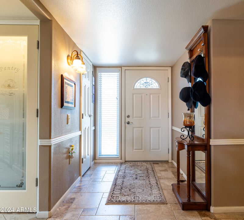 10630 Pineaire Dr, Sun City, AZ 85351