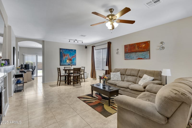 10631 Olla Ave, Mesa, AZ 85212