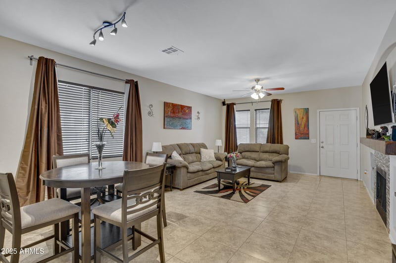 10631 Olla Ave, Mesa, AZ 85212