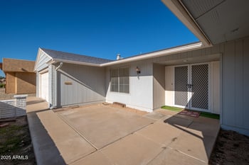 10632 Brookside Dr, Sun City, AZ 85351