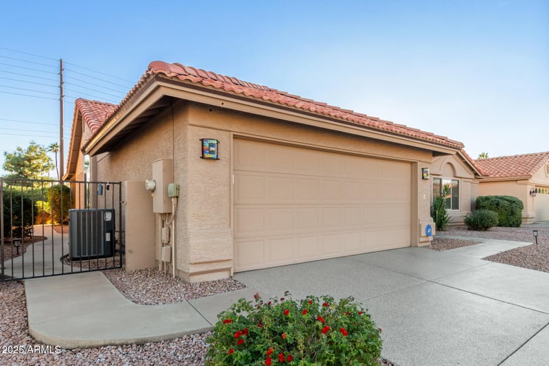 10633 Coopers Hawk Dr, Sun Lakes, AZ 85248