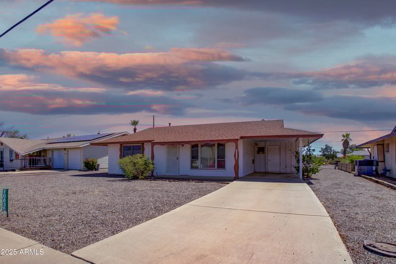 10635 103rd Ave, Sun City, AZ 85351