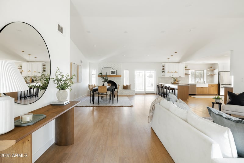 10635 22nd St, Phoenix, AZ 85028