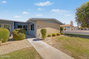 10635 Highwood Ln, Sun City, AZ 85373