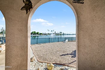 10636 Bayside Rd, Sun City, AZ 85351