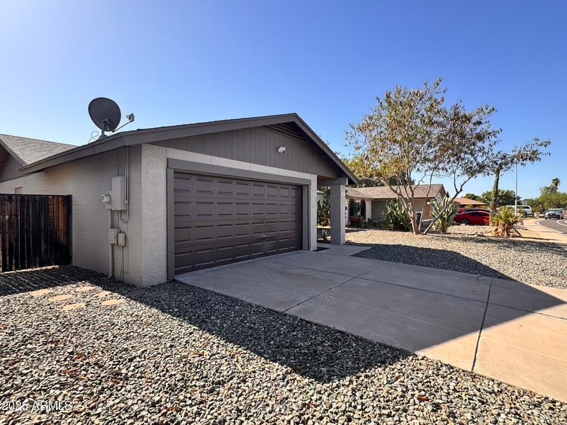 10637 65th Ave, Glendale, AZ 85304