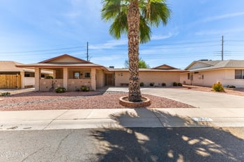 10637 Caron Dr, Sun City, AZ 85351