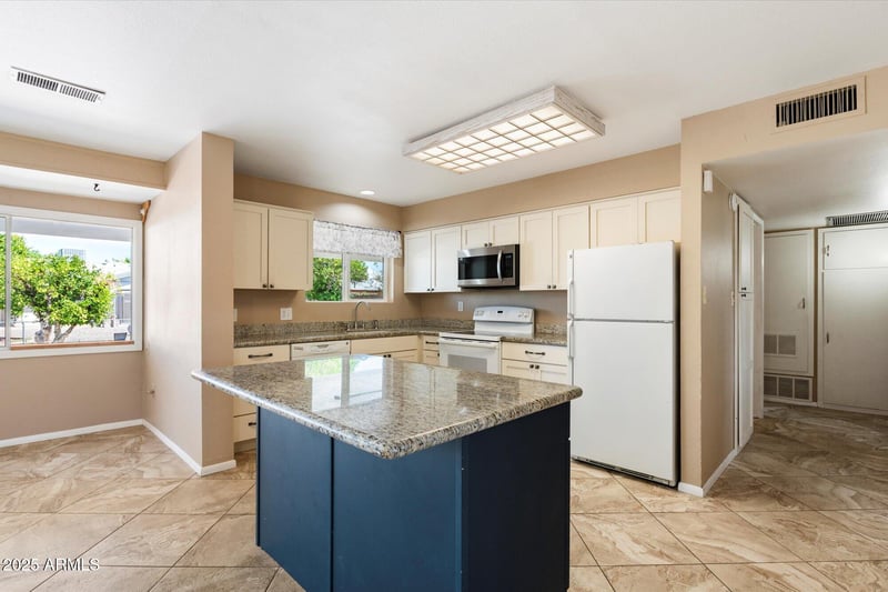 10638 Alabama Ave, Sun City, AZ 85351