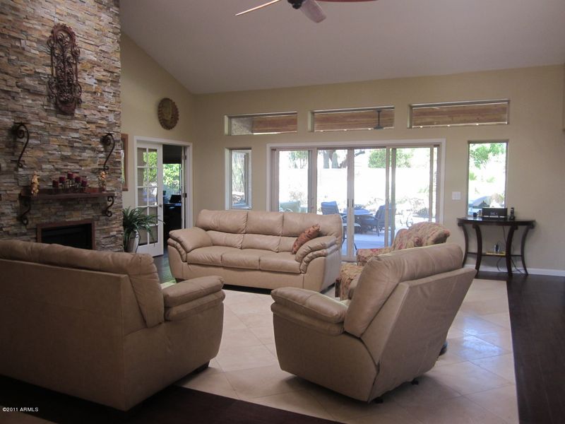 10638 E Cinnabar Ave, Scottsdale, AZ 85258