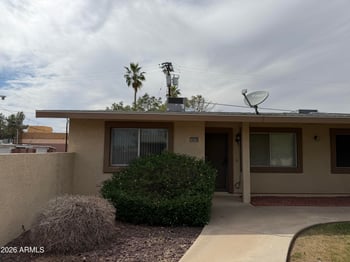 10639 Coggins Dr, Sun City, AZ 85351