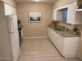 10639 Coggins Dr, Sun City, AZ 85351