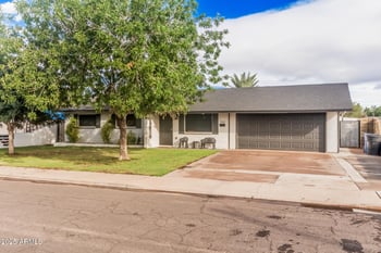 1064 Dolphin Ave, Mesa, AZ 85204