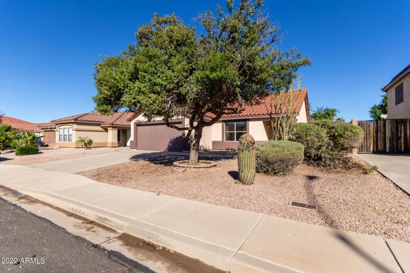10640 E Balmoral Ave, Mesa, AZ 85208