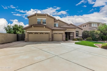 10641 Kilarea Ave, Mesa, AZ 85209