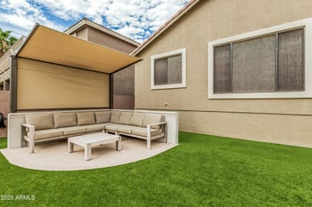 10641 Kilarea Ave, Mesa, AZ 85209