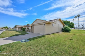 10643 Roundelay Cir, Sun City, AZ 85351