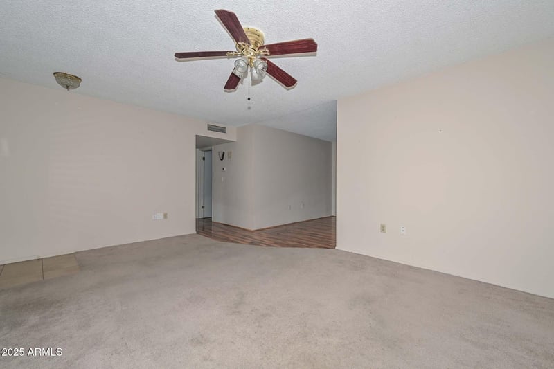 10643 Roundelay Cir, Sun City, AZ 85351