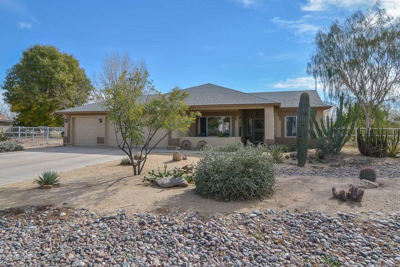 10643 W Rancho Dr, Glendale, AZ 85307