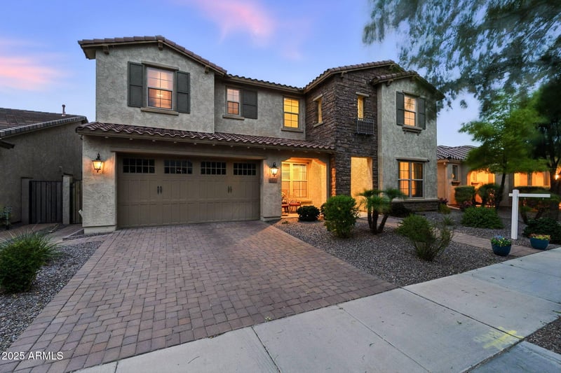 10648 Kinetic Dr, Mesa, AZ 85212
