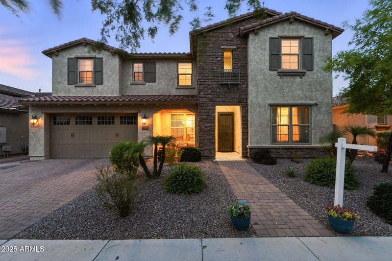 10648 Kinetic Dr, Mesa, AZ 85212
