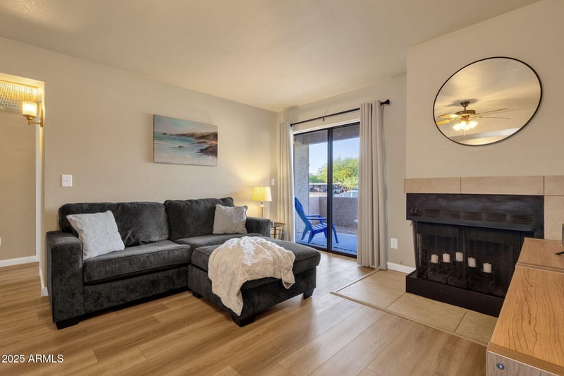 1065 1st St #106, Tempe, AZ 85281