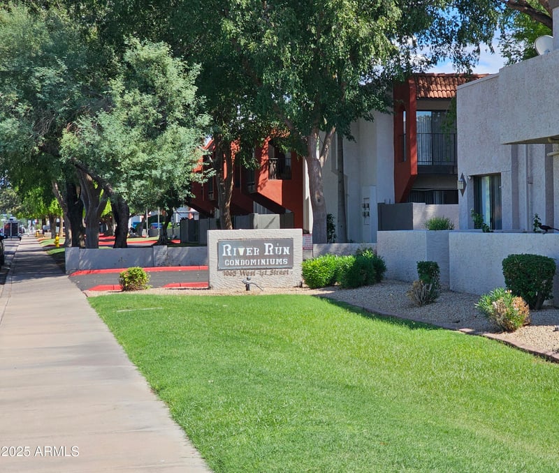 1065 1st St #106, Tempe, AZ 85281