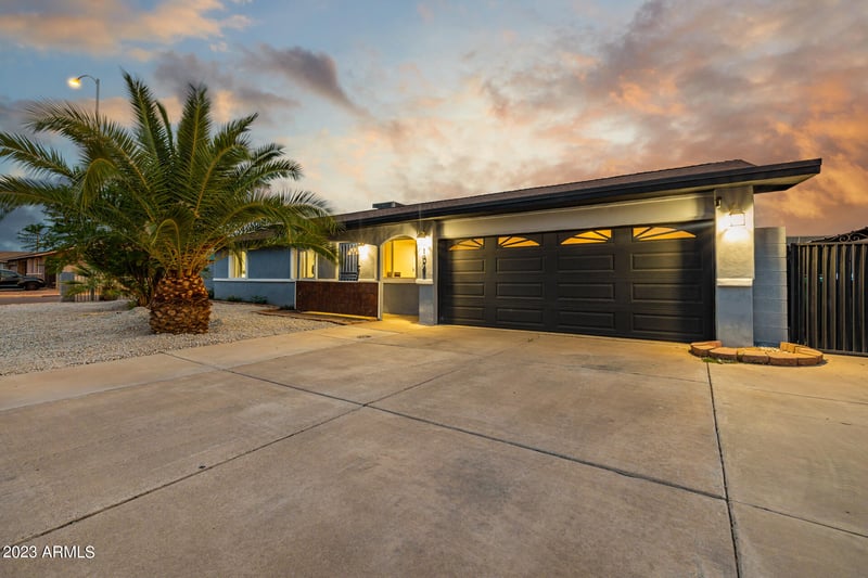 1065 E Glade Ave, Mesa, AZ 85204