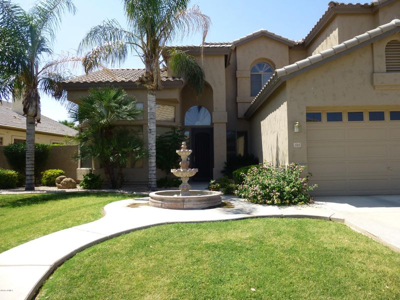 1065 E Oakland Ct, Gilbert, AZ 85233