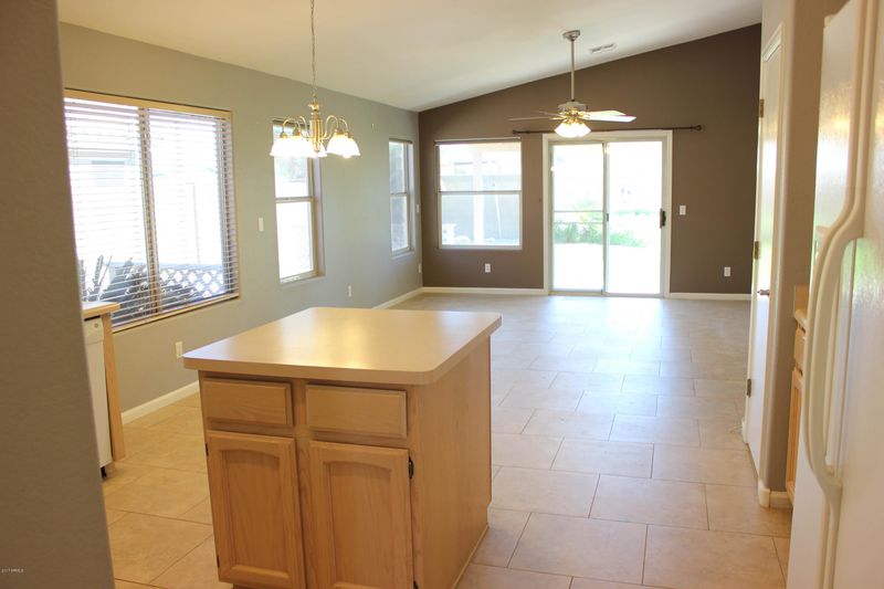 1065 N Monterey St, Gilbert, AZ 85233