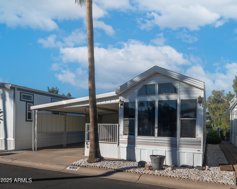 1065 Quartz Dr, Apache Junction, AZ 85119