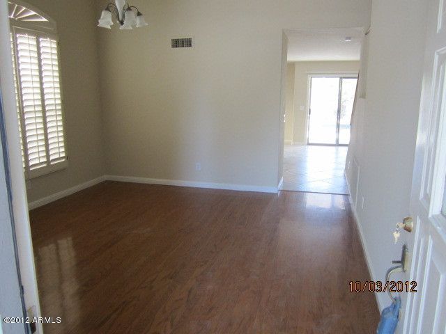1065 S Honeysuckle Ln, Gilbert, AZ 85296