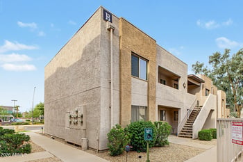 1065 W 1st St #106, Tempe, AZ 85281