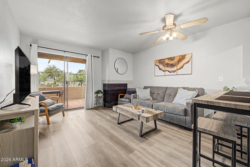 1065 W 1st St #106, Tempe, AZ 85281