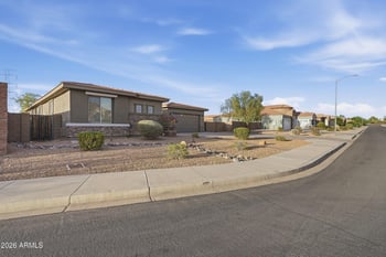 10650 W Electra Ln, Peoria, AZ 85383