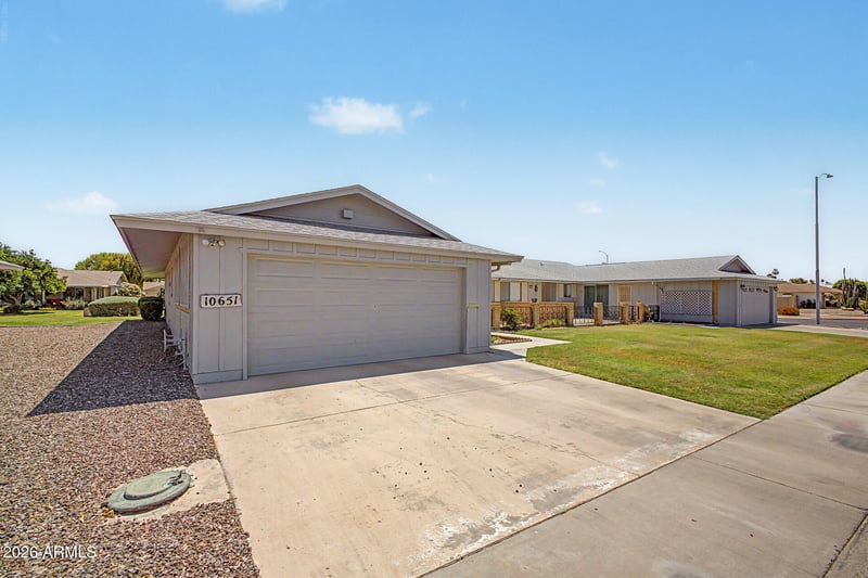 10651 Saratoga Cir, Sun City, AZ 85351