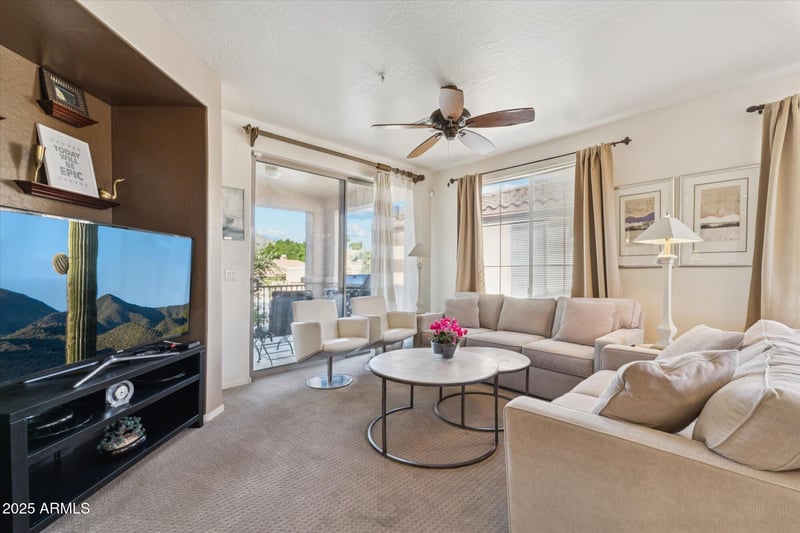 10655 9th St #205, Phoenix, AZ 85020